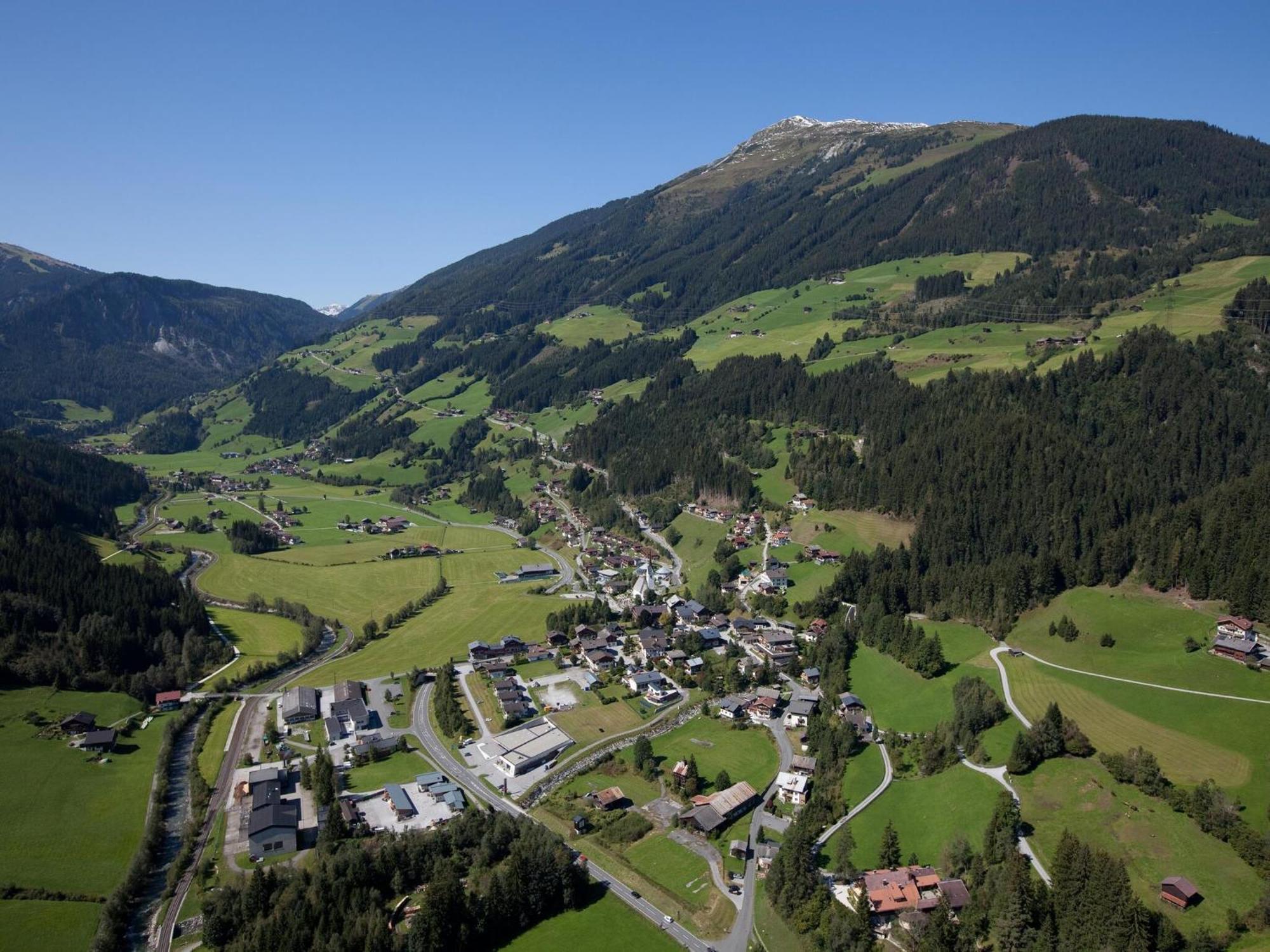 Apartment In Wald Im Pinzgau With Swimming Pool And Views Exterior foto